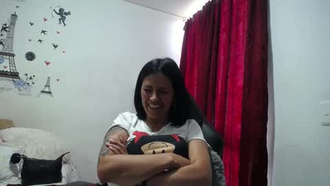 Snapshot of sharoon__cherry_ chatting on 03/03/25, 06:12 sharon online show from 03/03/25, 06:12