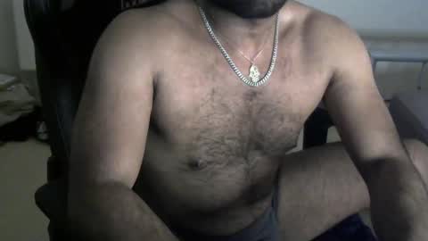 Snapshot of shdrz224 chatting on 02/17/25, 12:21 Shad online show from 02/17/25, 12:21