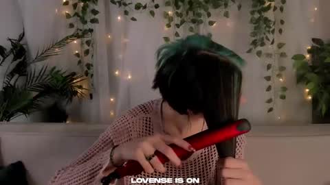 Anika online show from 11/17/25, 11:05