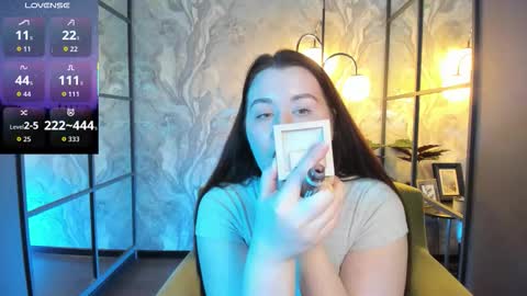 Snapshot of shedar_pretty chatting on 09/09/25, 05:40 Shedar online show from 09/09/25, 05:40