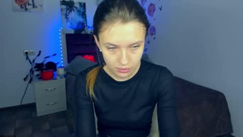 Alexis online show from 10/22/25, 08:14