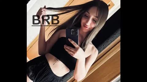 Snapshot of sheillawood chatting on 11/16/25, 12:27 sheillawood online show from 11/16/25, 12:27