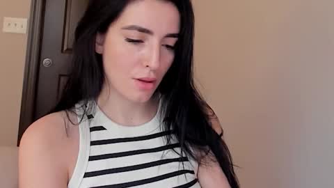 sheisallthat online show from 11/19/25, 09:37