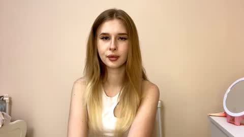 Jenny online show from 10/09/25, 08:18