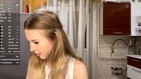 Jenny online show from 10/26/25, 08:15