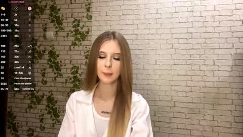 Jenny online show from 10/30/25, 08:20