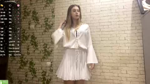 Jenny online show from 11/07/25, 08:53