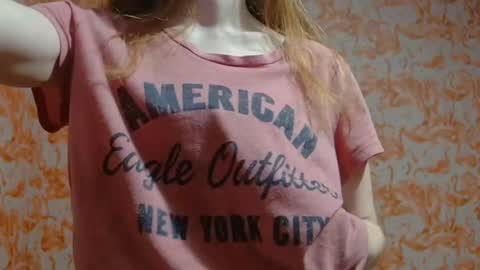 Erika online show from 12/30/24, 11:38