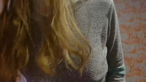 Erika online show from 02/23/25, 08:22