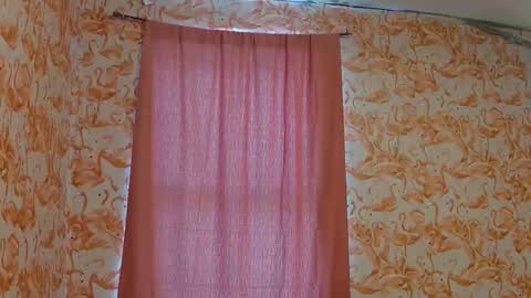 Erika online show from 10/06/25, 06:49