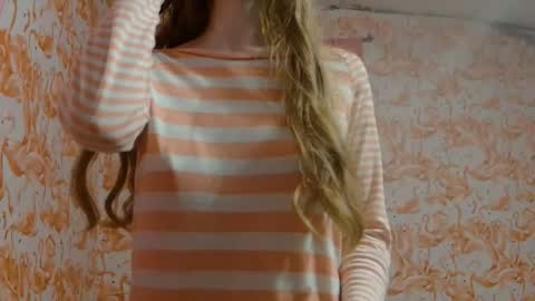 Erika online show from 11/11/25, 12:43