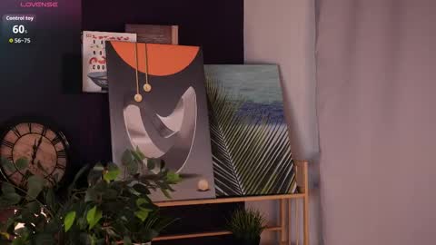 Sofia online show from 10/06/25, 03:59