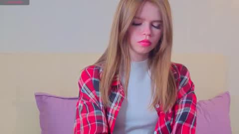 Sofia online show from 10/27/25, 07:01