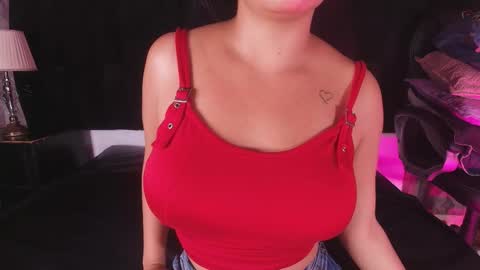 Snapshot of shelsy_loreds chatting on 10/02/25, 11:50 Shelsy online show from 10/02/25, 11:50