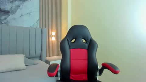 SHENOA online show from 10/06/25, 07:44