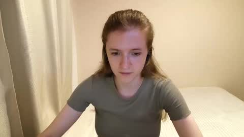 Jolyn online show from 09/21/25, 04:41