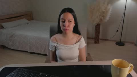 Jessica online show from 11/24/25, 02:44