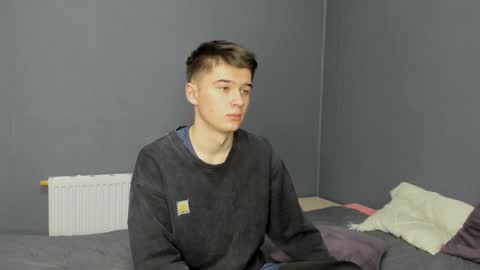 Max online show from 11/16/25, 09:31