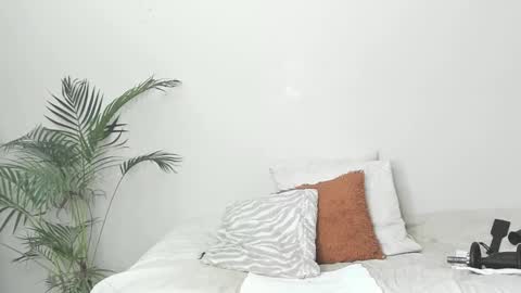 Sherlyn Adams online show from 02/09/25, 06:58