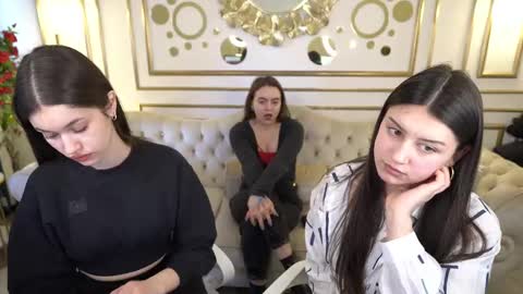 Sheryl online show from 03/04/25, 02:32