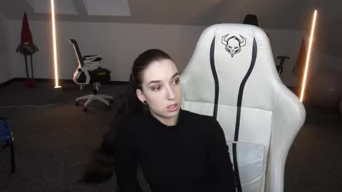 Sheryl online show from 10/05/25, 02:15