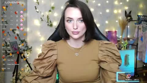 Snapshot of sheslike_firstlove chatting on 10/11/25, 03:21 Vanessa online show from 10/11/25, 03:21