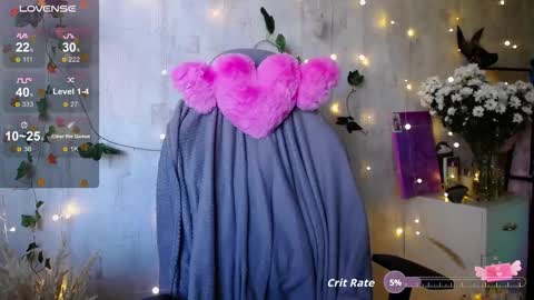 Snapshot of sheslike_firstlove chatting on 10/21/25, 07:31 Vanessa online show from 10/21/25, 07:31