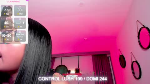Snapshot of sheyla_hills_ chatting on 01/08/25, 10:15 Sheyla online show from 01/08/25, 10:15