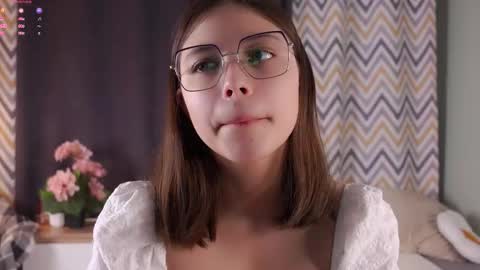 Iris online show from 09/25/25, 11:47