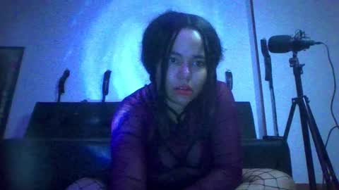 Shinee online show from 02/06/25, 02:11