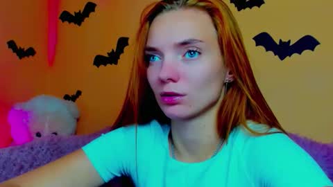 Snapshot of shinelikea_diamond chatting on 10/29/25, 07:04 Alexis online show from 10/29/25, 07:04