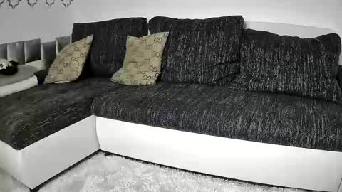 Shirina online show from 12/01/25, 11:48