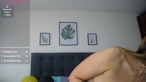 Snapshot of shirly_vannicelli chatting on 01/02/25, 08:24 shirly online show from 01/02/25, 08:24