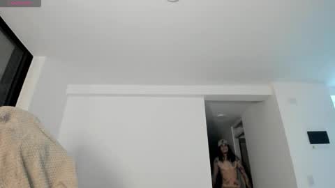 Snapshot of shiryu_ak chatting on 11/30/25, 12:36 -- online show from 11/30/25, 12:36