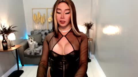 Snapshot of shivvariana_manflayer chatting on 03/08/25, 10:00 WET AND WILD YHANNA online show from 03/08/25, 10:00
