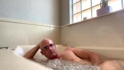Snapshot of shortshortsman chatting on 09/09/25, 11:15 shortshortsman online show from 09/09/25, 11:15