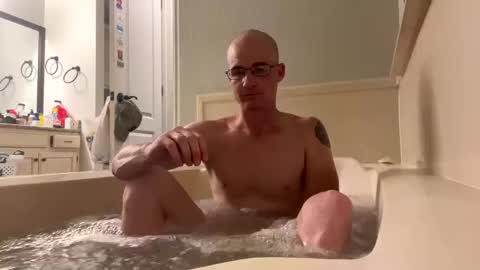 Snapshot of shortshortsman chatting on 09/11/25, 04:01 shortshortsman online show from 09/11/25, 04:01