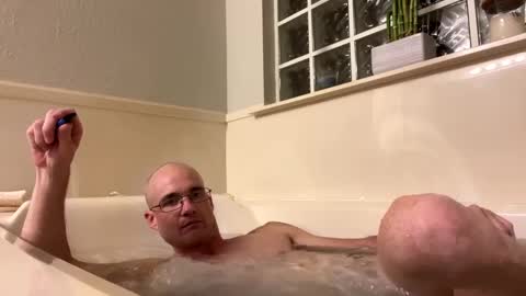 Snapshot of shortshortsman chatting on 09/12/25, 02:00 shortshortsman online show from 09/12/25, 02:00