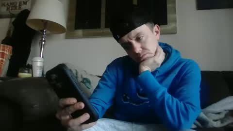 Straight white cut bro online show from 11/24/25, 04:51