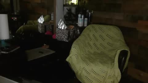 Red4040 online show from 10/23/25, 08:35