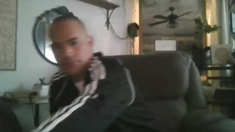 Red4040 online show from 11/15/25, 06:37