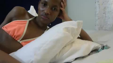 Snapshot of shugar7260 chatting on 11/09/25, 08:56 shugar7260 online show from 11/09/25, 08:56