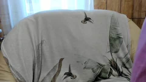 shy_in_bed online show from 10/30/25, 03:02