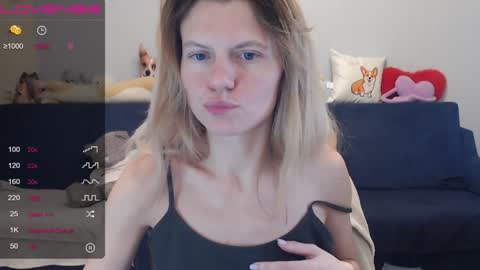 Snapshot of shy_moony chatting on 12/14/24, 07:46 just Alex online show from 12/14/24, 07:46