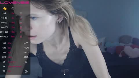 Snapshot of shy_moony chatting on 12/22/24, 06:37 just Alex online show from 12/22/24, 06:37