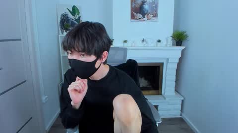 Snapshot of shyazianboy chatting on 10/14/25, 03:57 Yugo online show from 10/14/25, 03:57