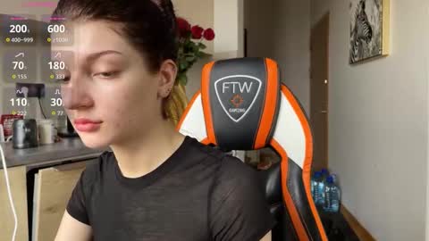 Bella online show from 11/12/25, 08:37