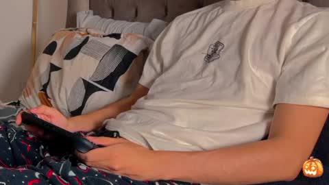 Snapshot of shydude666 chatting on 11/25/25, 09:48 shydude666 online show from 11/25/25, 09:48