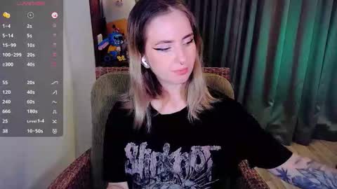 Effie online show from 10/10/25, 05:50