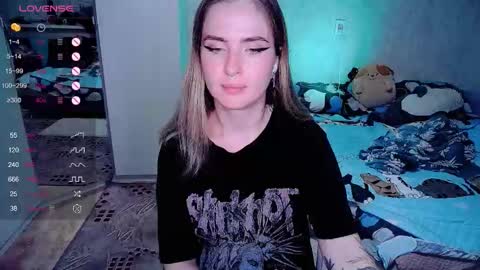 Effie online show from 10/29/25, 08:10